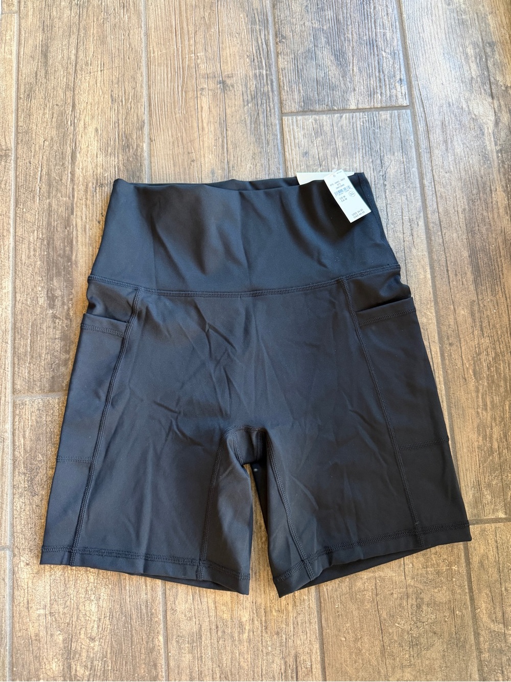 NWT OFFLINE By Aerie Goals Pocket High Waisted 7" Bike Short